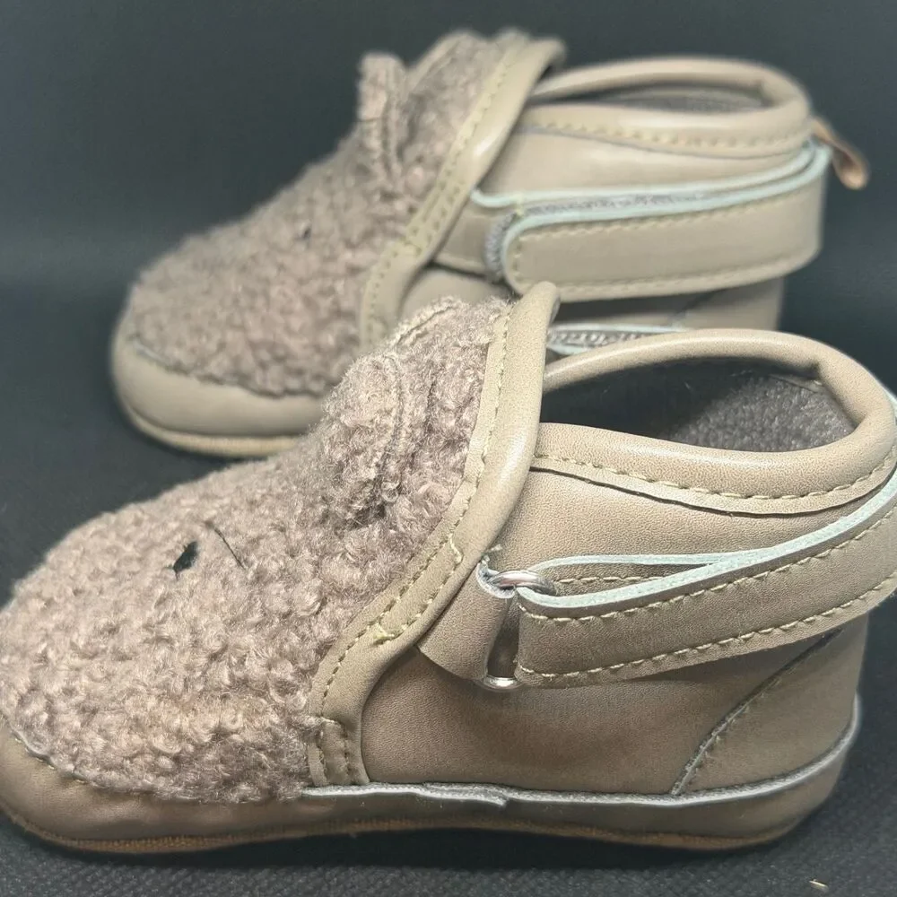 Baby Gap Crib Slipper Boots Shoes  6-12M Teddy Bear Sherpa  Faux Fur Cozy NWT